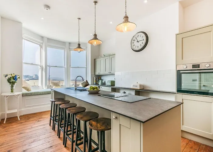 5 Bed Property In Margate 86551